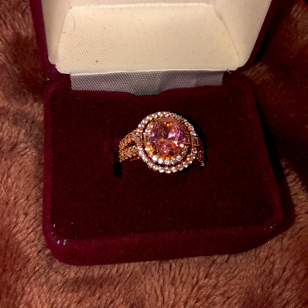 Cocktail ring with pink stone size 8